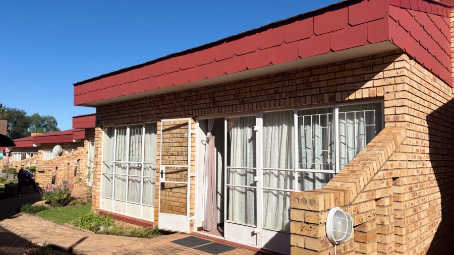 1 Bedroom Property for Sale in Miederpark North West